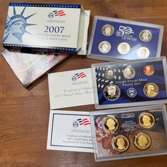 2007 US Mint Proof Set and Presidential $1 coins - Original Package, COA 14 coin - Picture 4 of 10